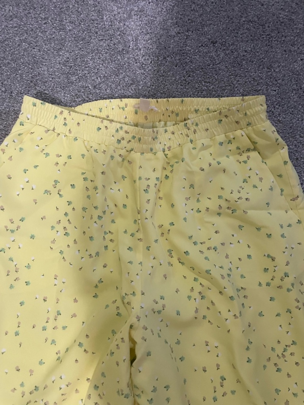 Riley & Rae Yellow Off-Shoulder Eyelet Jumpsuit small/medium READ description - Picture 6 of 7